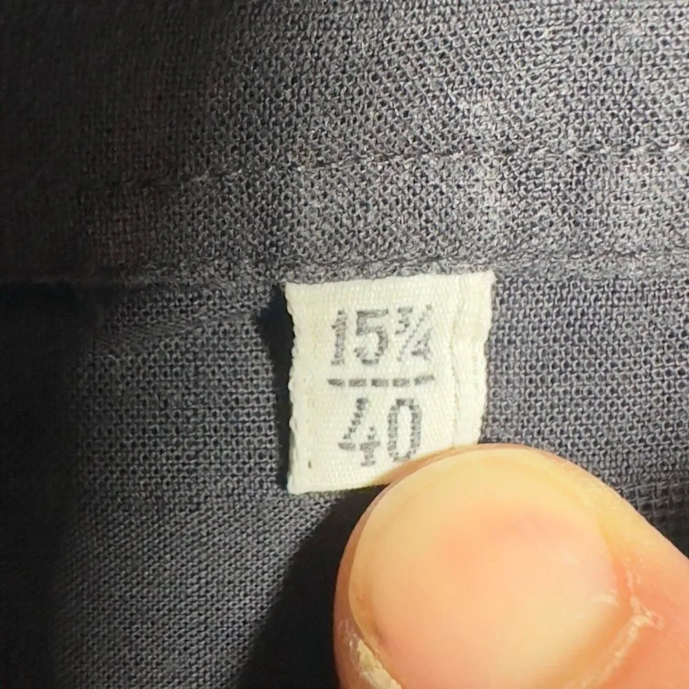 Dolce and Gabbana Black Tailored Fit button down 15.5/40‎